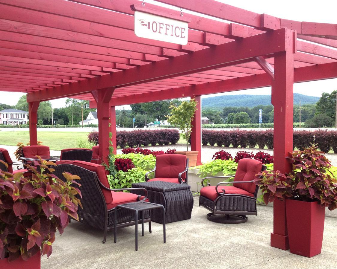 Vinehurst Inn & Suites Hammondsport Zewnętrze zdjęcie